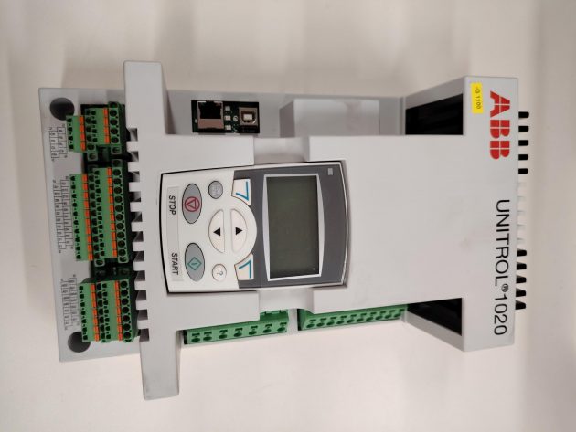 ABB DSQC1018 Input output module - Image 3