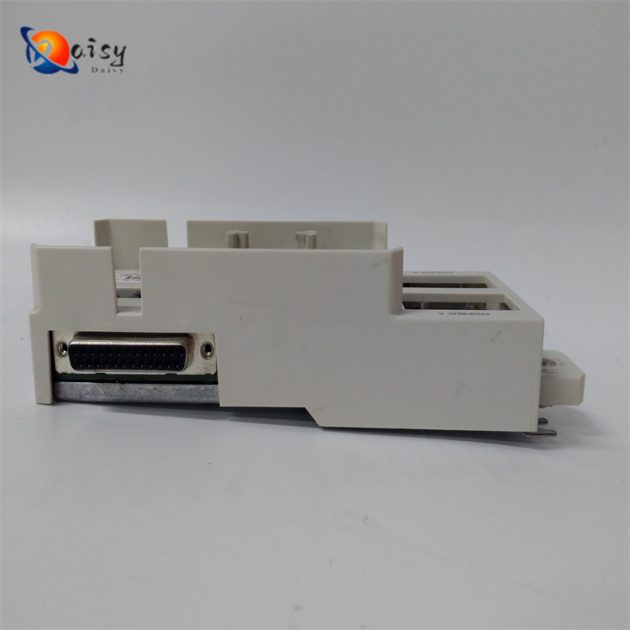 ABB DSQC332A Input output modul - Image 5