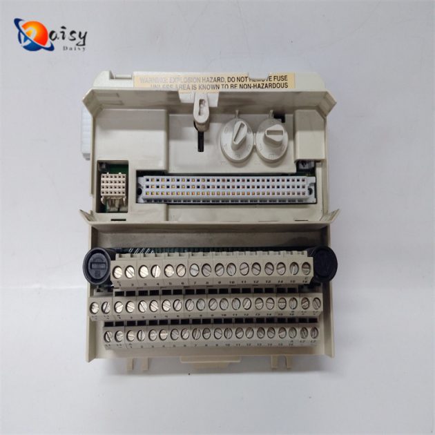 ABB 3HAC020988-007 controller module card Analog output board - Image 4